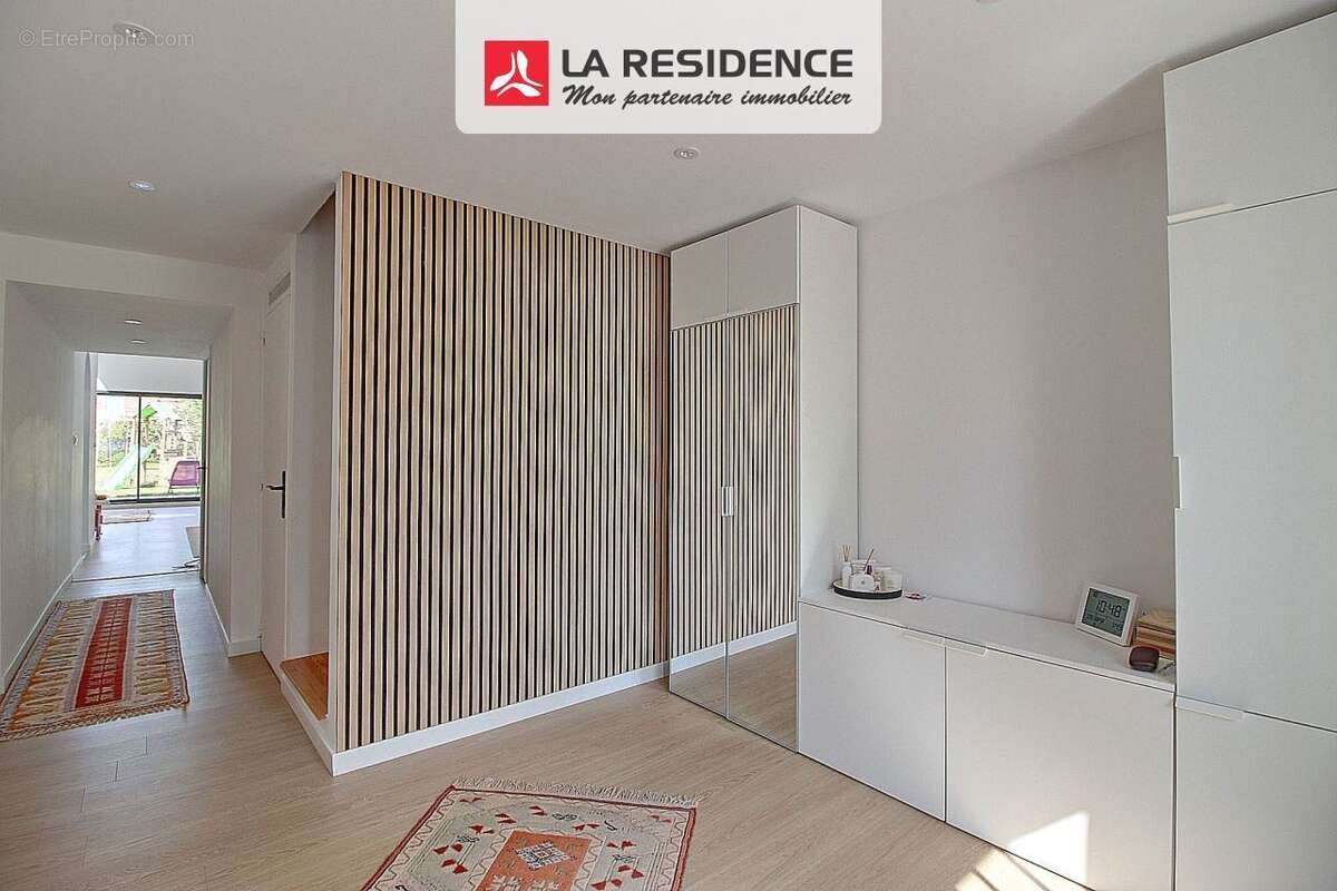 Maison 138 m² à Orgeval  - photo 7