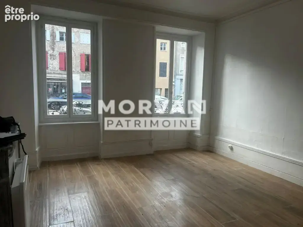 MAISON CENTRE VILLAGE  - 2 logements (1 loué) - 2 garages - Belle prestations !!! - photo 25