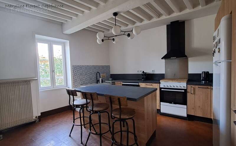 Maison à CEYRAT
