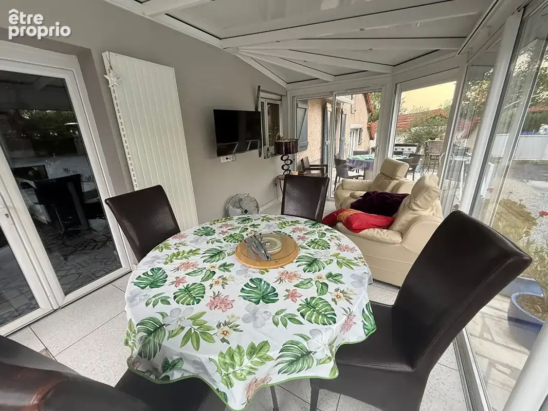 Vente propriete 15 km roanne 7 pieces 200 m² - photo 7