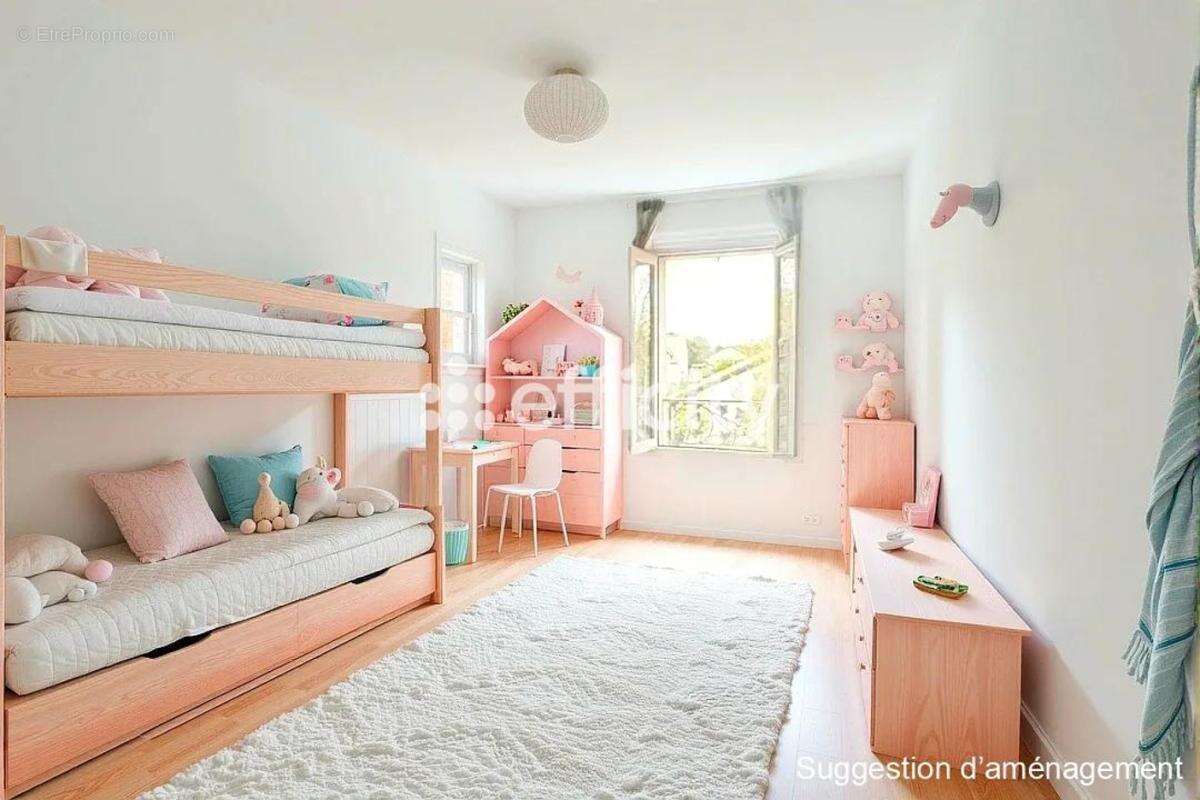 Maison à VERRIERES-LE-BUISSON