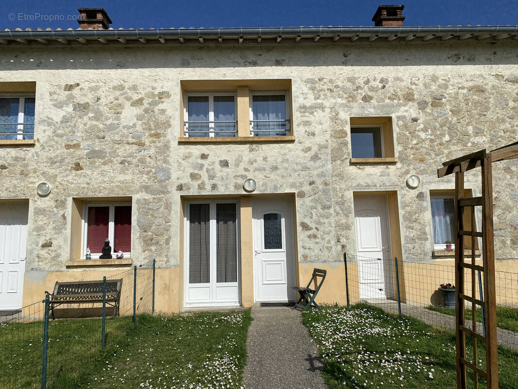 Maison à ORADOUR-SUR-GLANE