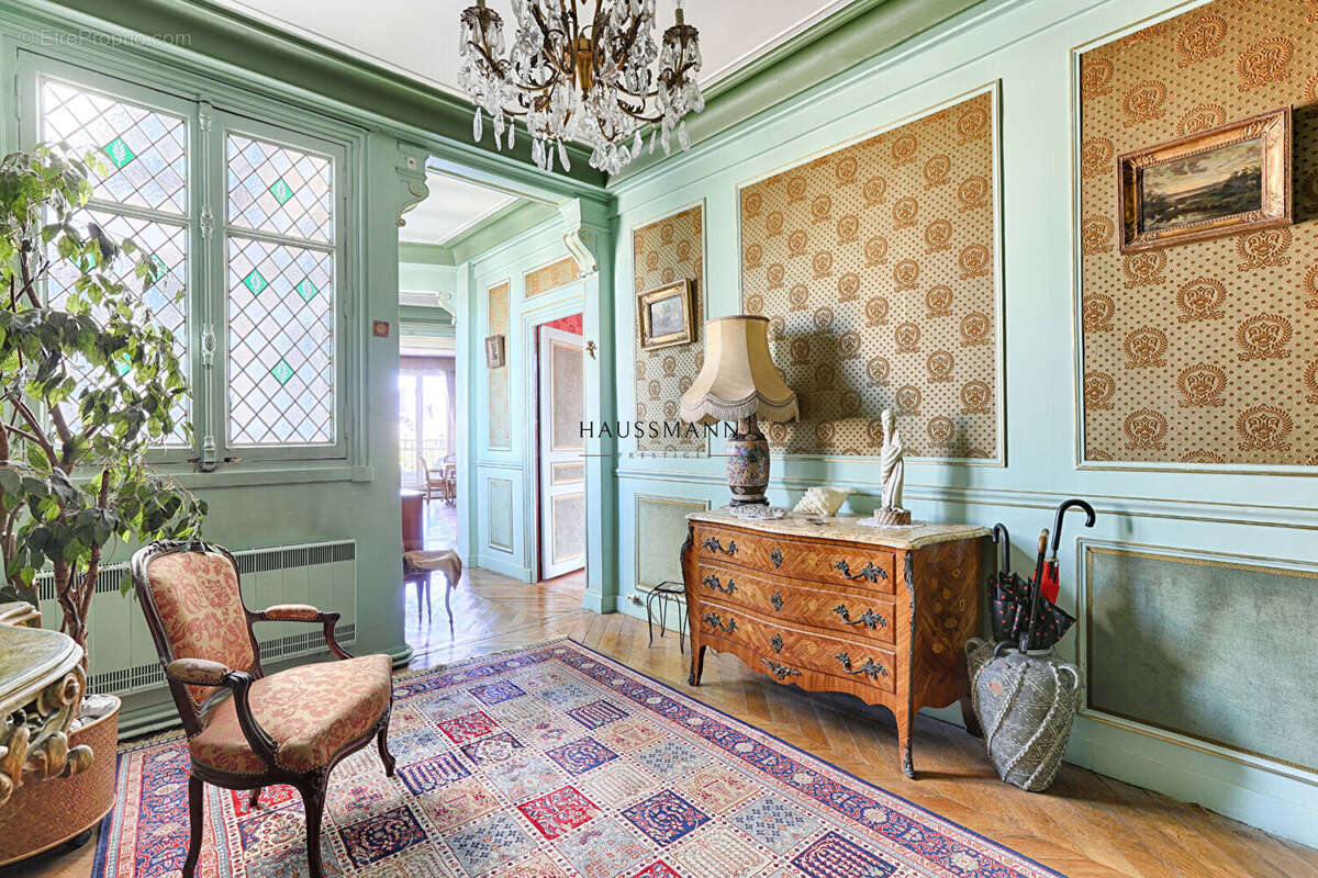 Appartement à PARIS-10E