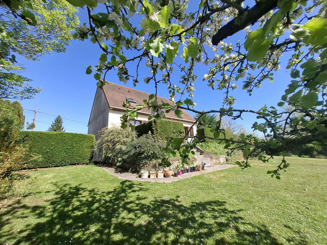 Maison à COULOMMIERS