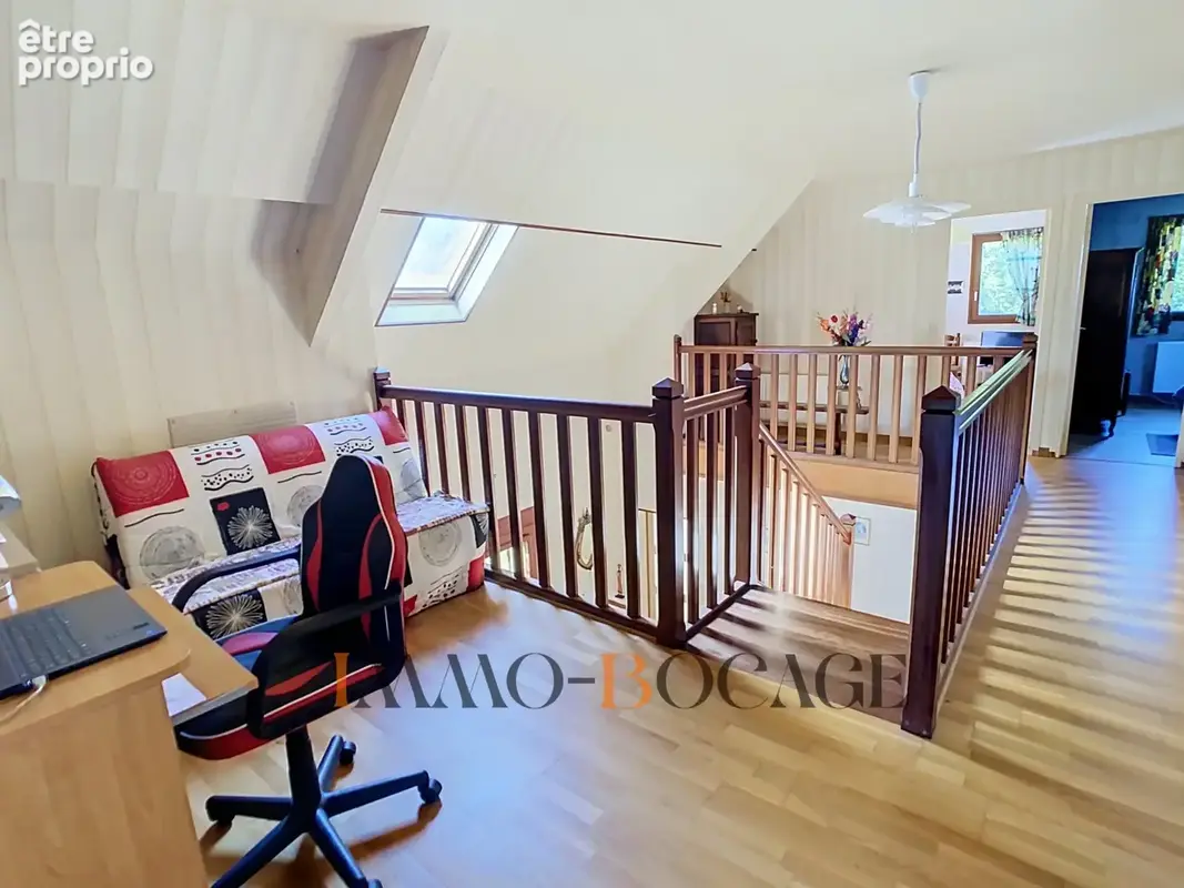 Vastes maison et dépendance sur 9000 m2 de terrain ! - photo 17