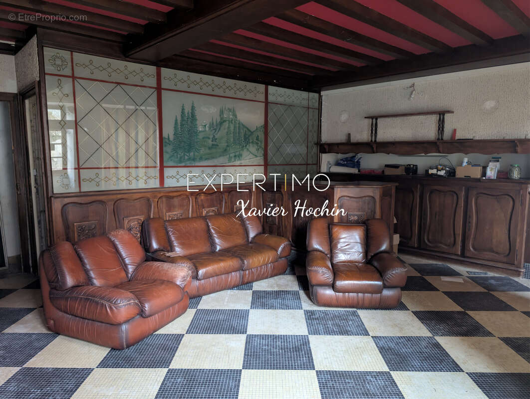 Maison à CHATEAUNEUF-LES-BAINS