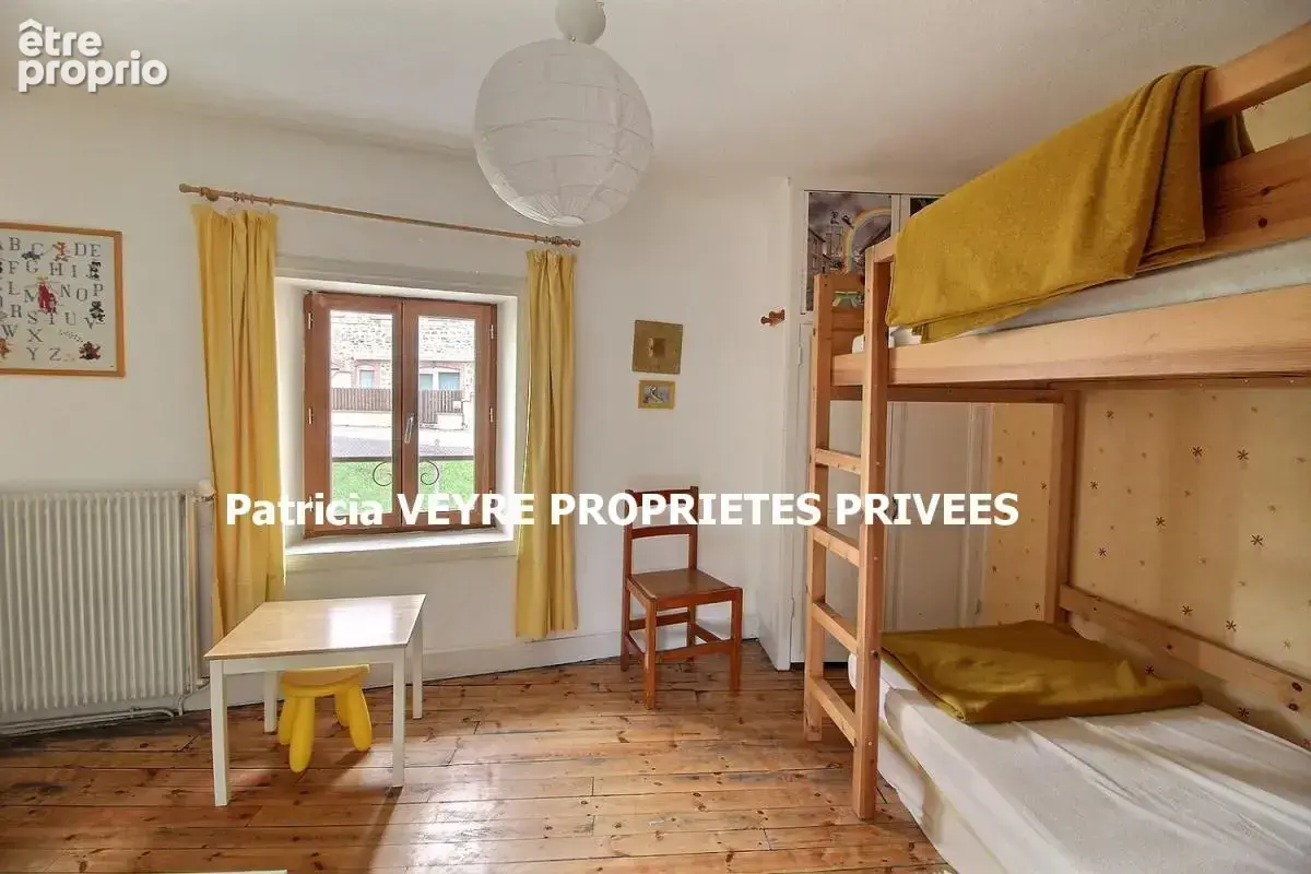 BOURG ARGENTAL 42220 Maison de village 188 m² habitables 7 chambres sur 381 m² de terrain avec une activité de gite opérationnel - photo 9