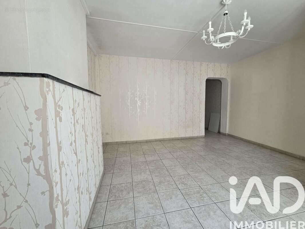 Photo 3 - Maison à LA SENTINELLE