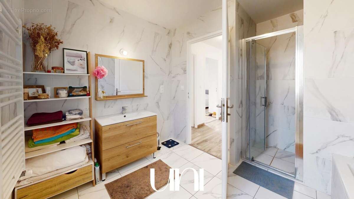 Maison à MAY-SUR-ORNE