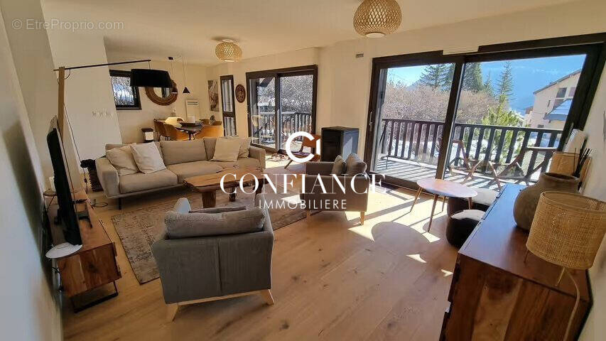 Appartement à SAINT-ETIENNE-DE-TINEE
