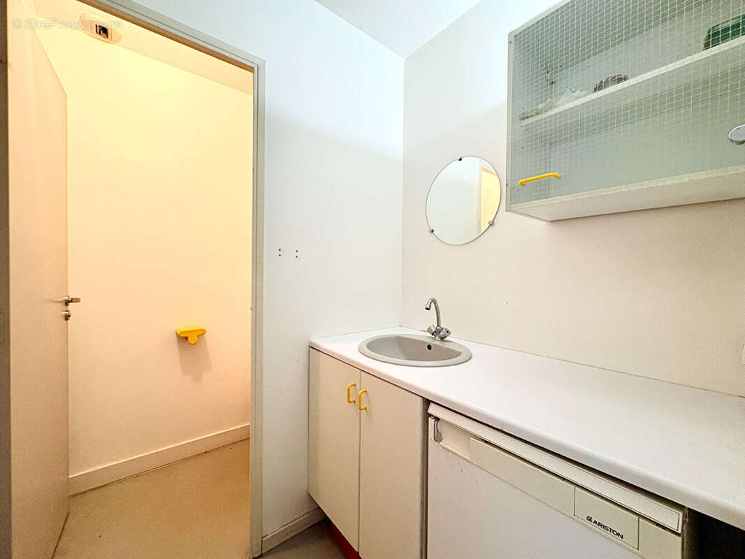 A Avignon intra-muros - Appartement 3 pièces 100 m2 - photo 10