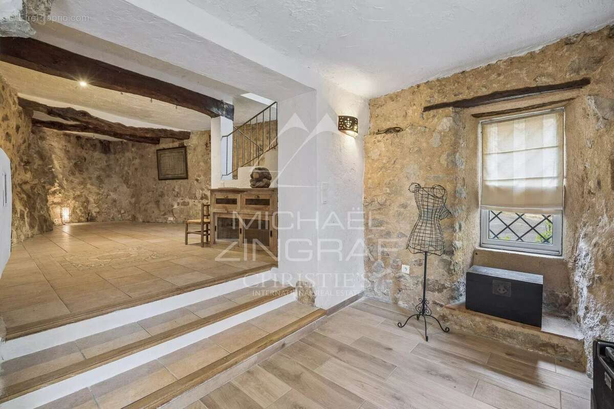 Appartement à CABRIS
