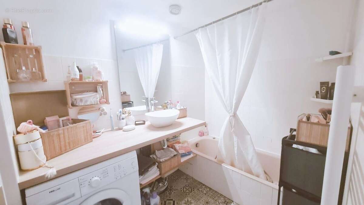 Appartement à MOUGINS
