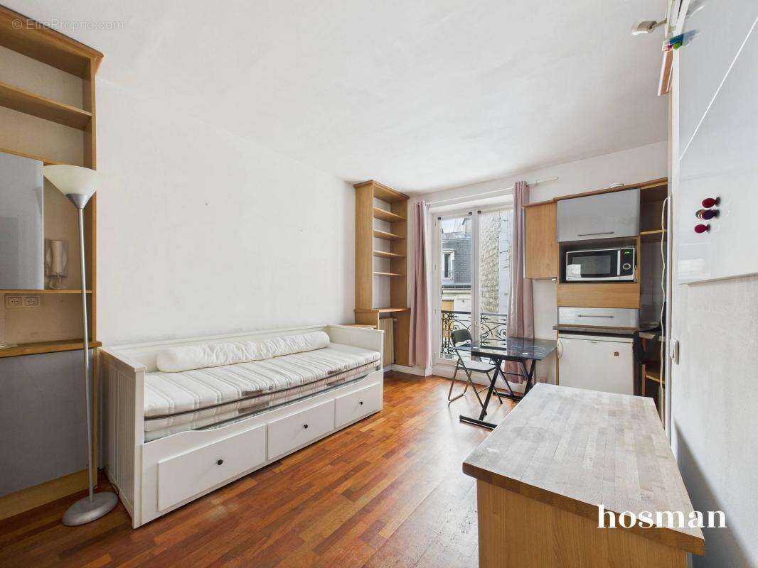 Appartement à PARIS-10E