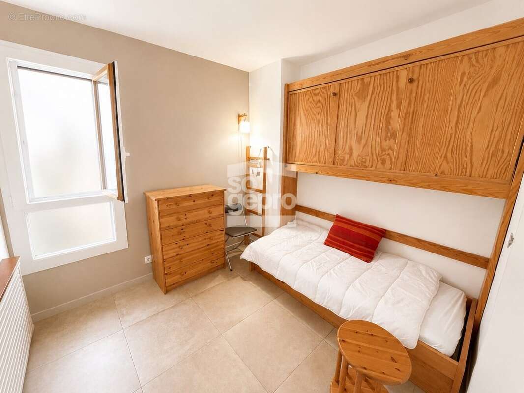 Réf : 2300 - Vente Bel Appartement 3 Pièces avec très belle vue sur le Port du Cap d'Agde ! - photo 6