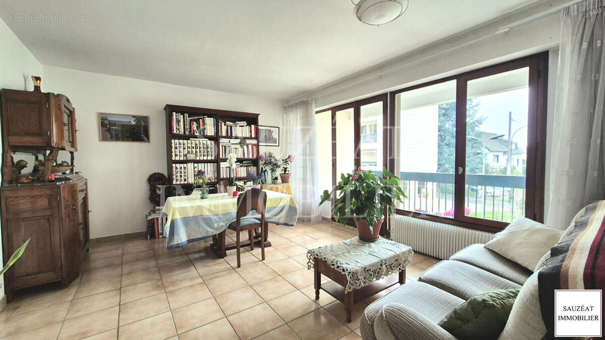 Appartement à BAGNEUX