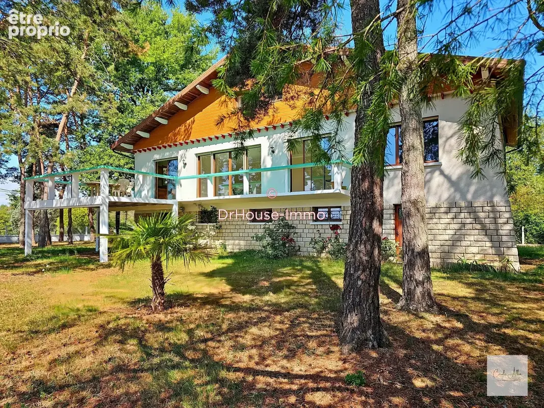 Maison 9 pièces 210 m² à vendre à Peschadoires (63920) - photo 49