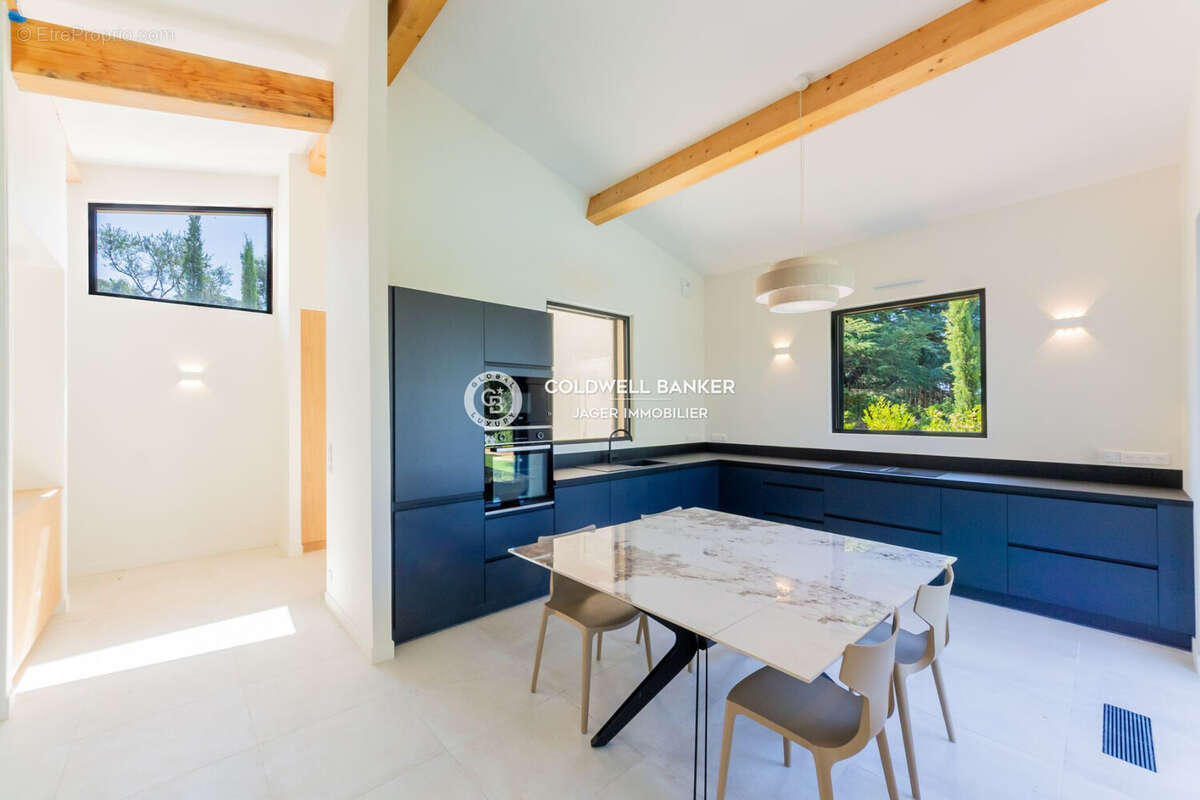Maison 160 m² à Sainte-Maxime  - photo 6