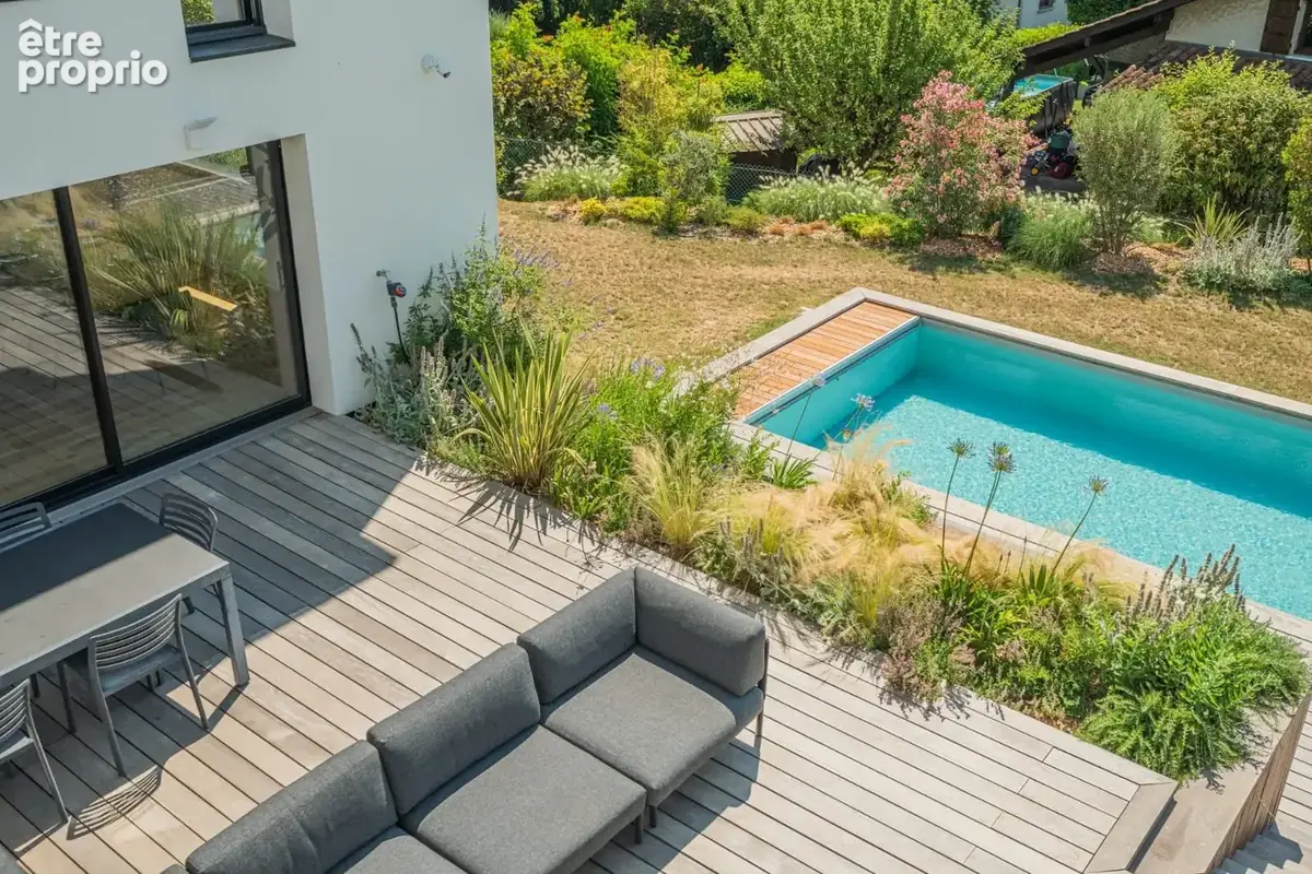 Maison 240 m² à Saint-Ismier  - photo 6