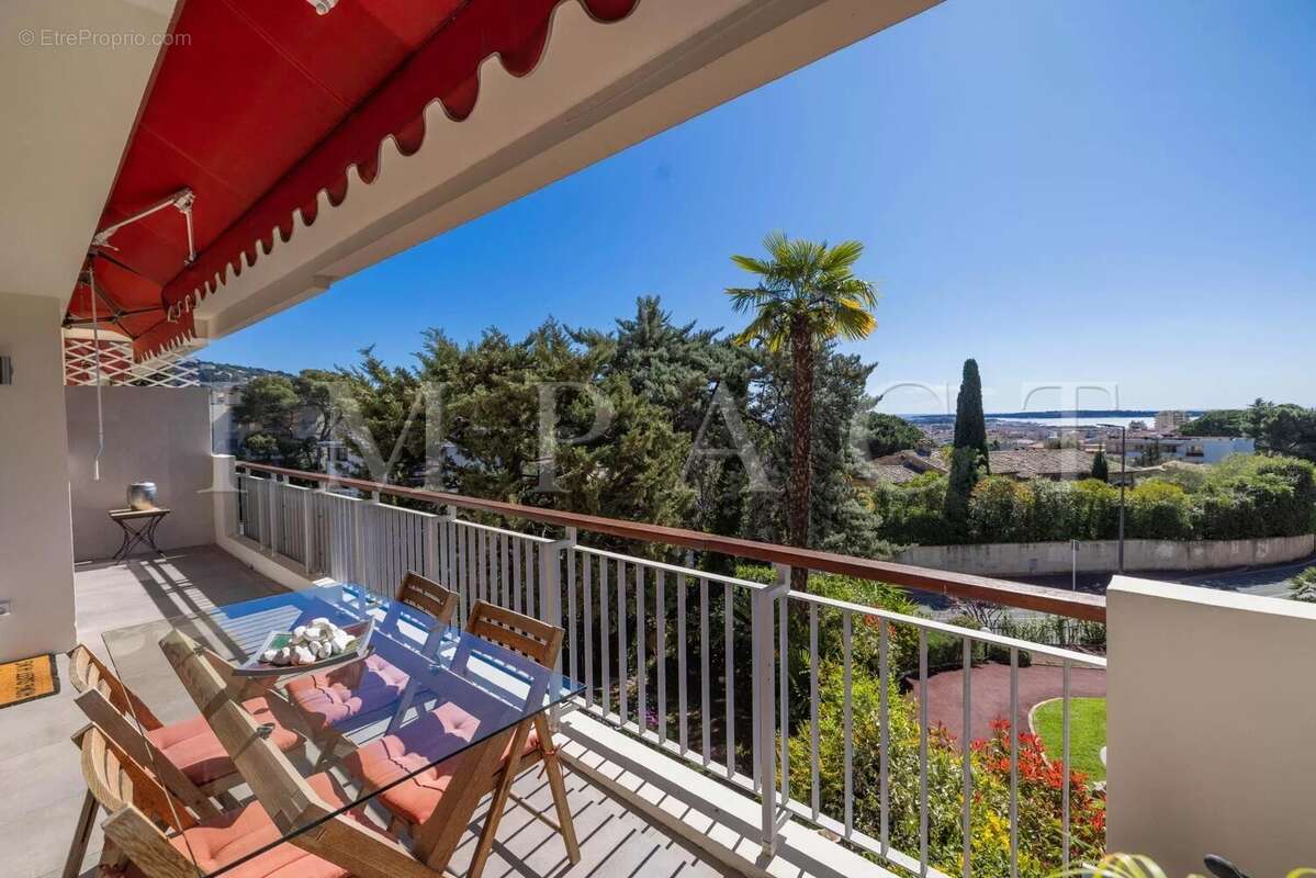 Appartement à CANNES