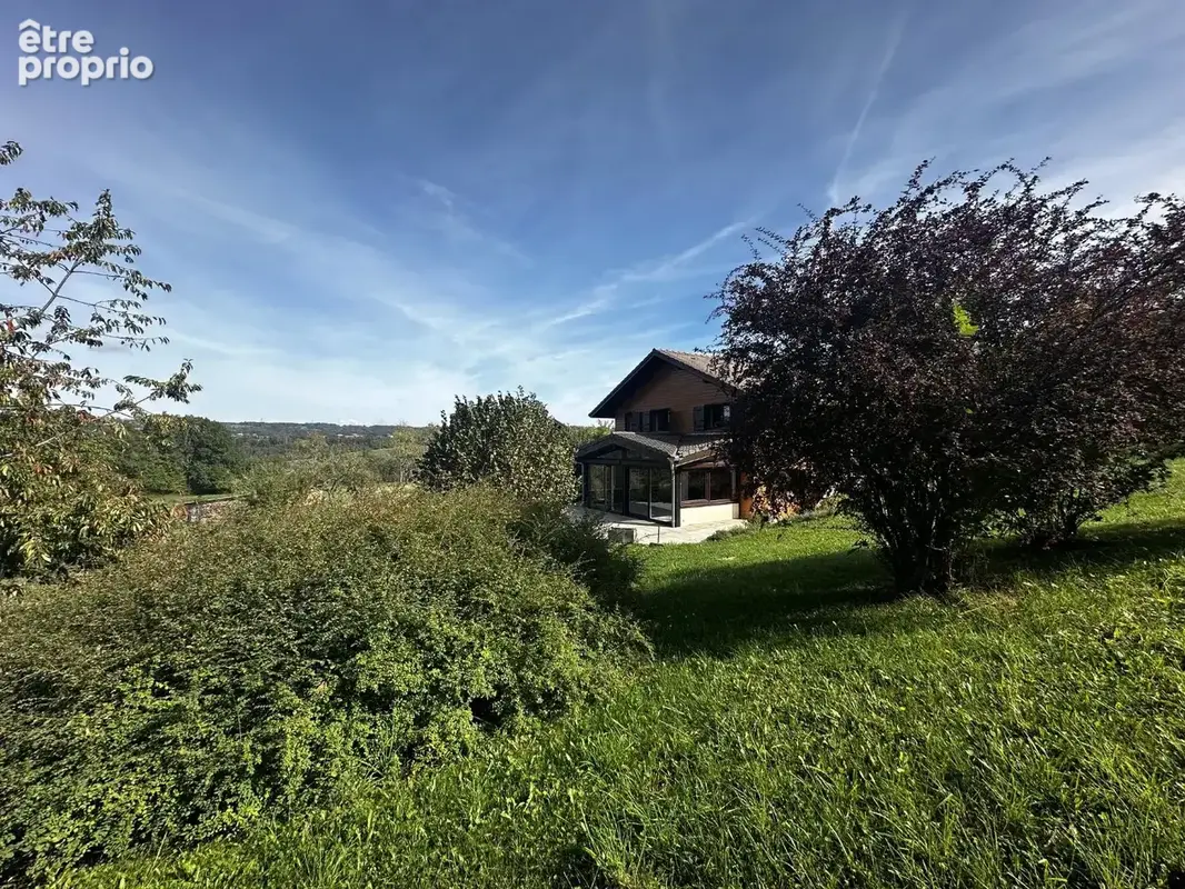 Maison à EVIRES
