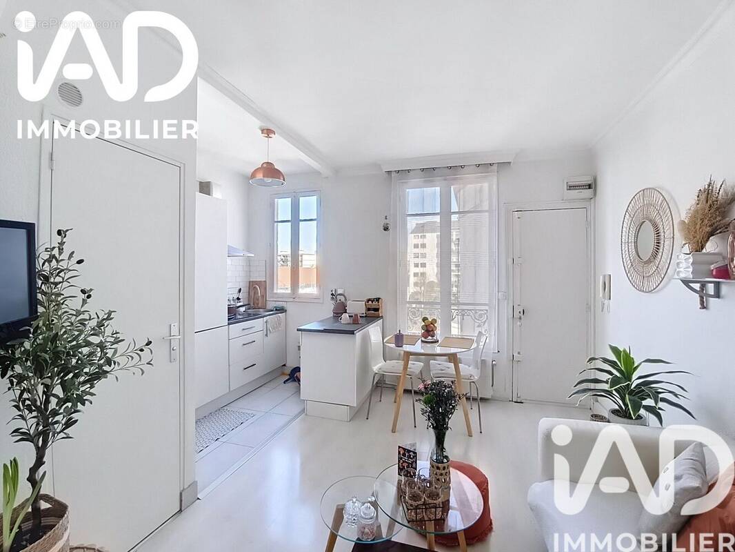 Photo 1 - Appartement à SAINT-MAUR-DES-FOSSES