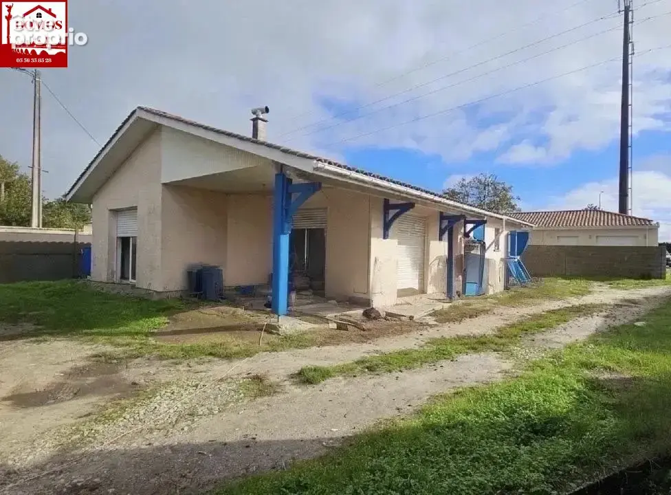 LUDON-MEDOC - Maison de plain pied de 125 m2 env sur une parcelle de 930 m2 env. - photo 2