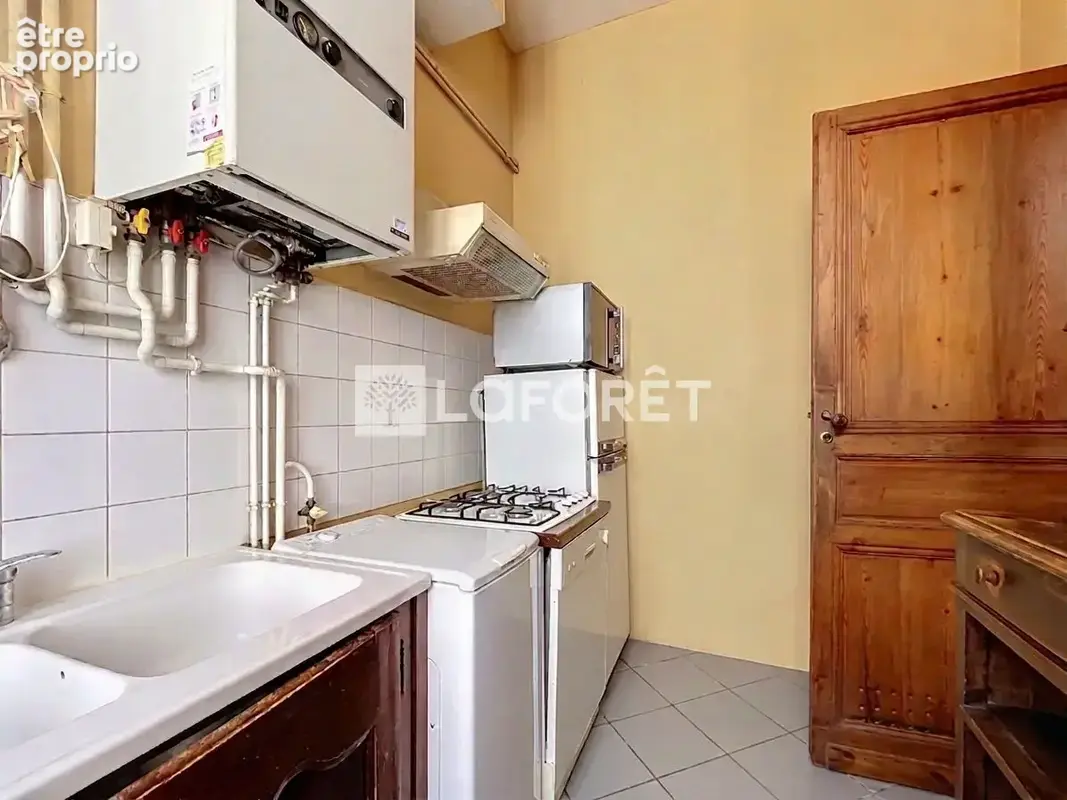 Maison en pierre, Saint Seurin , 4 chambres, - photo 2