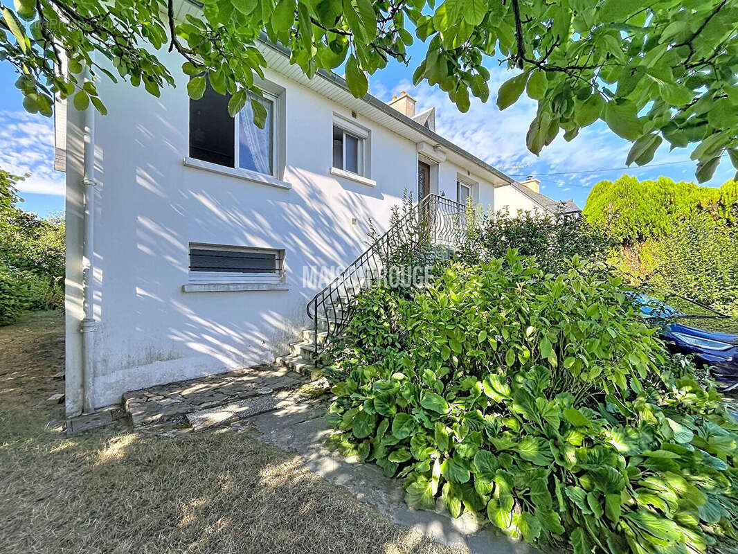 Maison avec beau potentiel, commerces et mer accessibles à pied - photo 9
