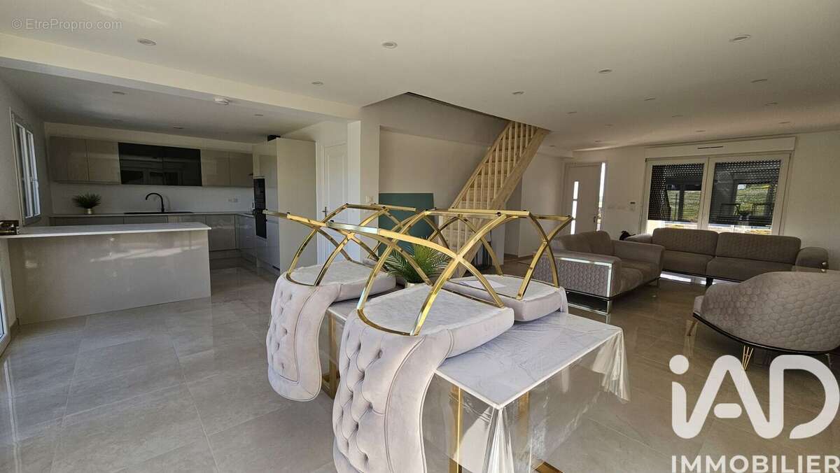 Photo 6 - Maison à SERGINES