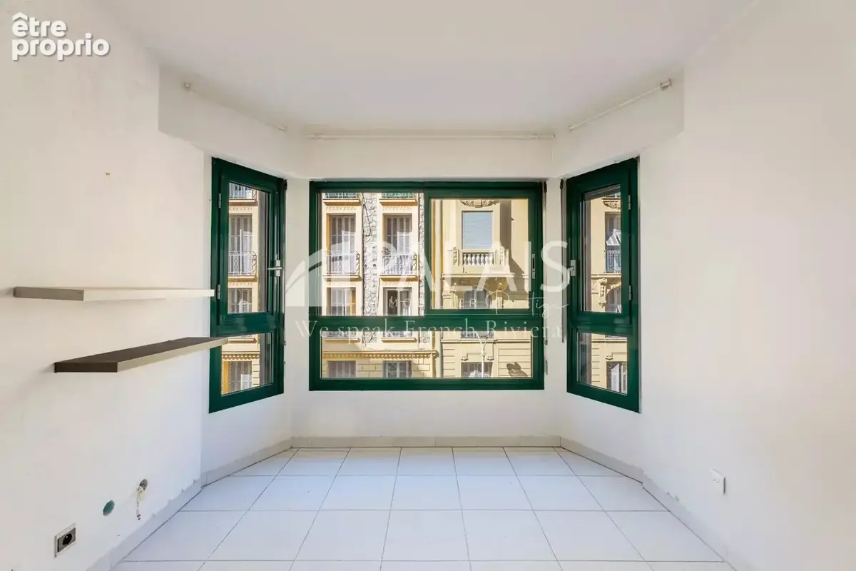 //liberation- 2p-parking// - photo 3
