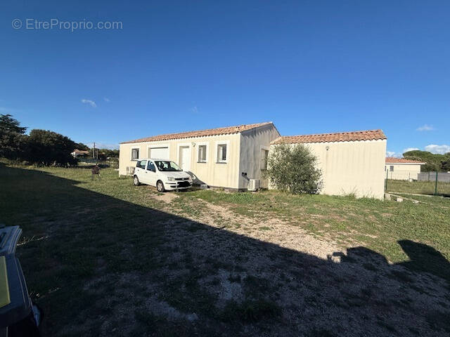 Maison à VILLEVIEILLE