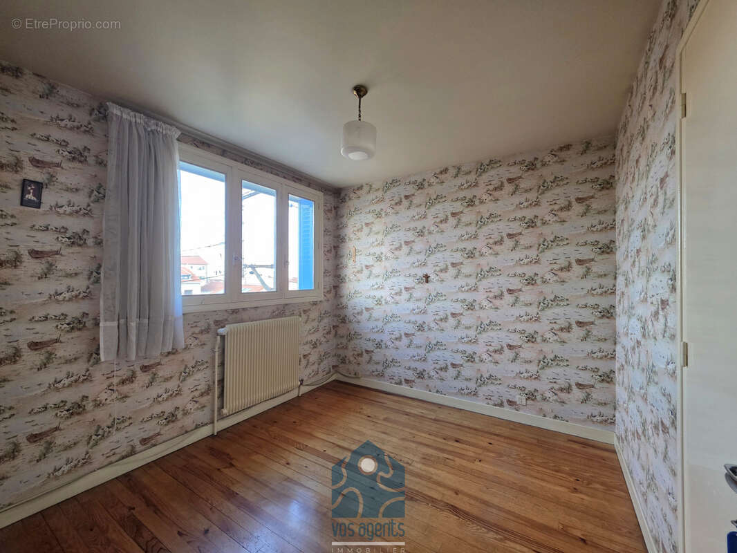 Maison 6 pièces avec terrasse, garage et atelier - photo 8