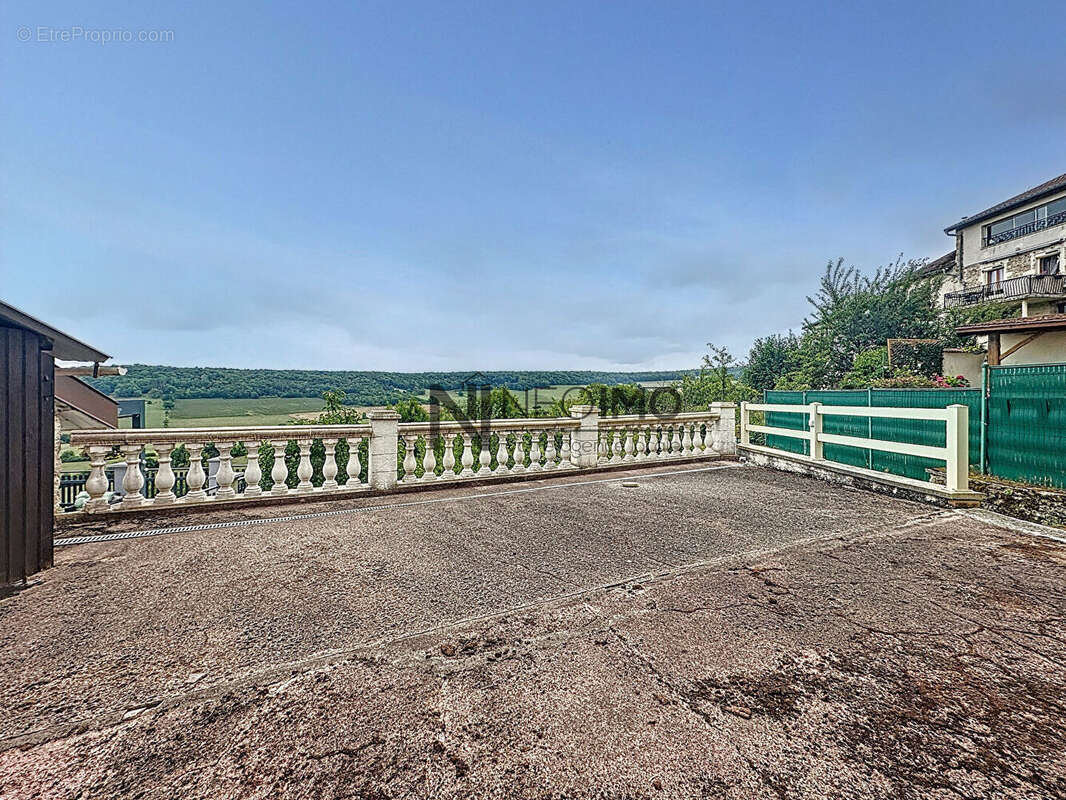 Maison Bourmont Entre Meuse Et Mouzon 4 pièce(s) 124 m2 - photo 2