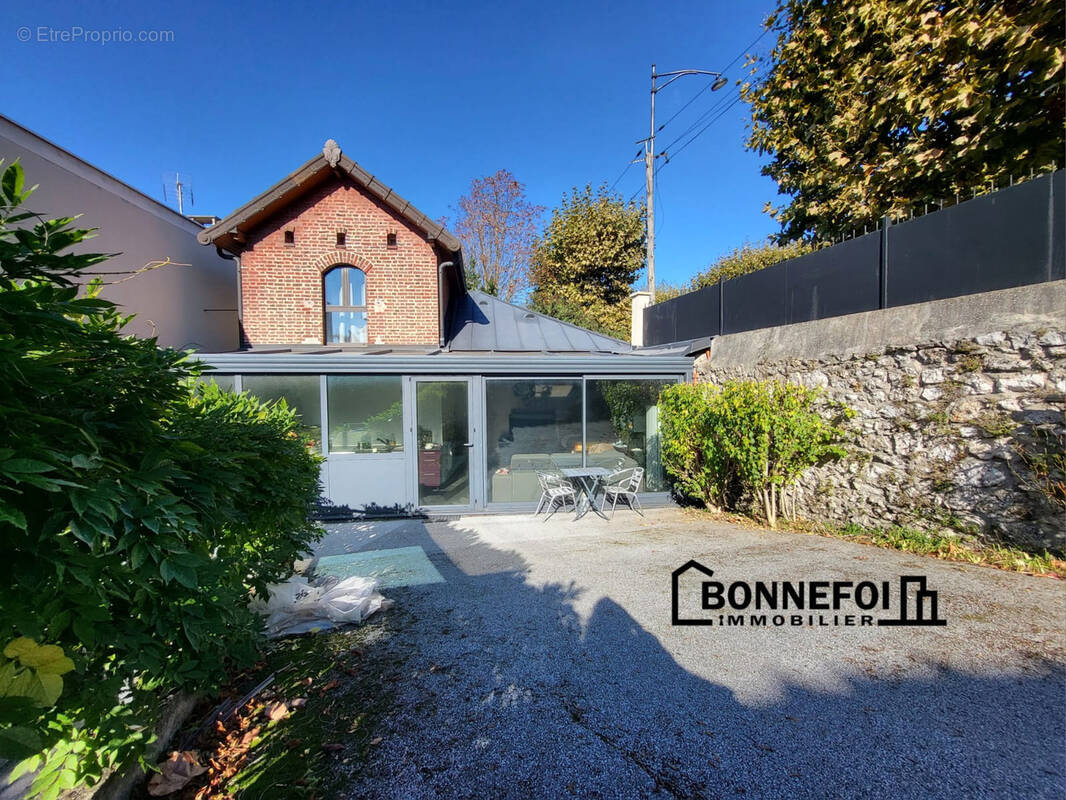 Maison à CHAMPIGNY-SUR-MARNE