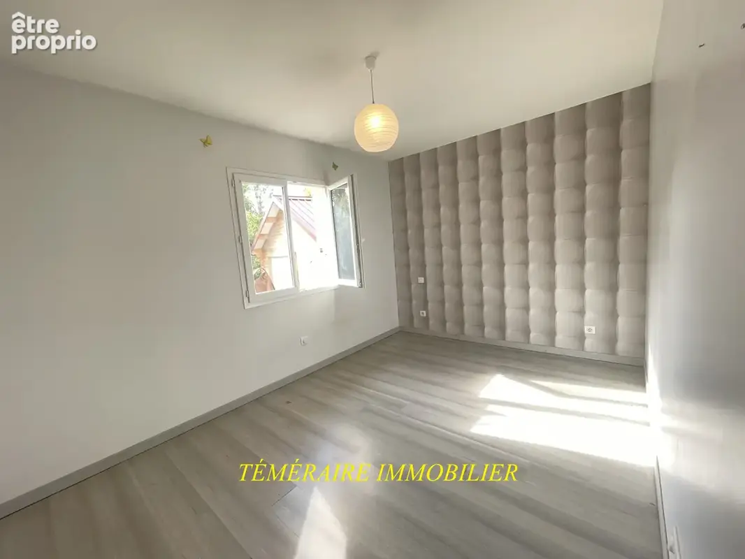 Axe Champagnole / Poligny / Arbois - MONTROND - Maison individuelle de plain-pied - photo 6