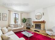 Maison à SEREZIN-DU-RHONE