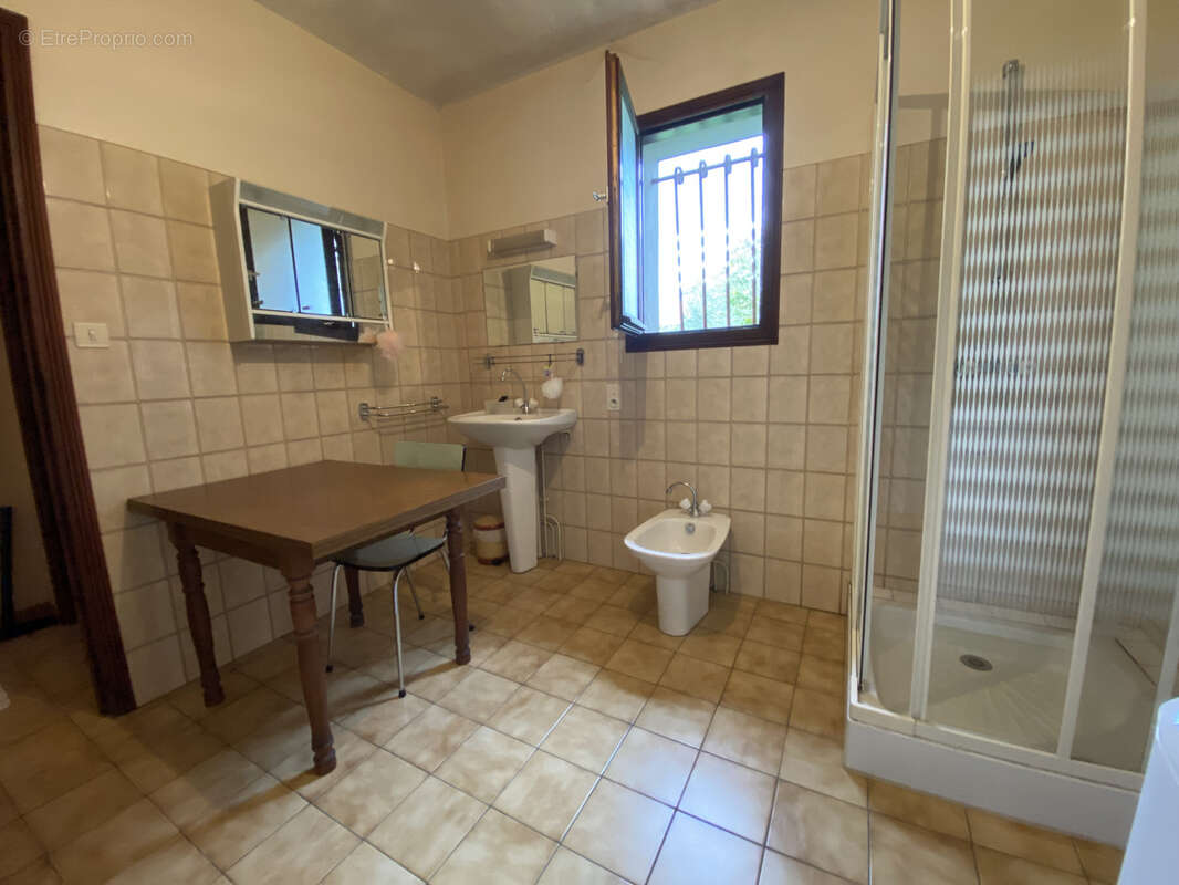 Maison à MARILLAC-LE-FRANC