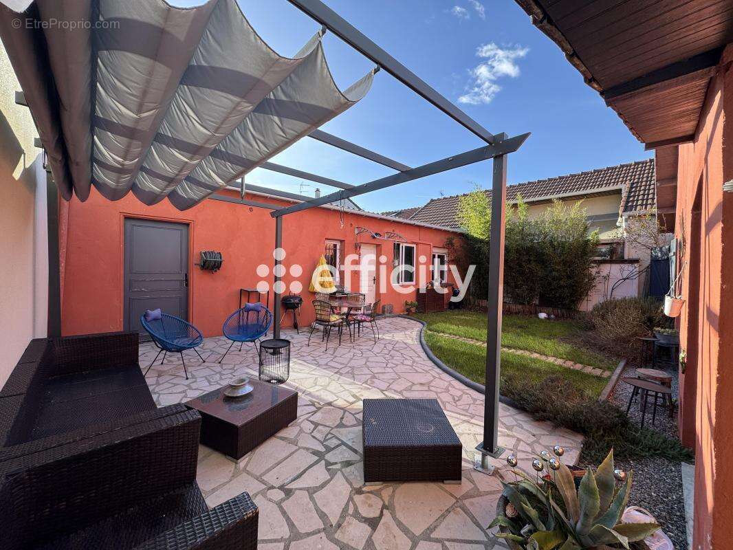 Maison à NEUILLY-PLAISANCE