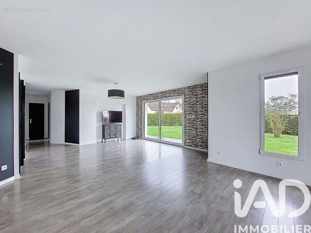 Photo 7 - Maison à SAINT-PIERRE-DE-VARENGEVILLE