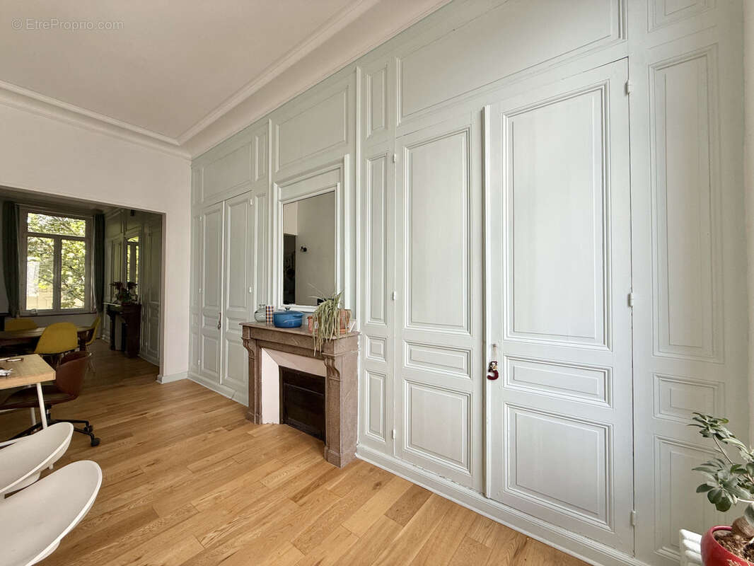 Appartement T3 - 83,38 m2 - Parc Jean Baptiste Lebas - photo 5