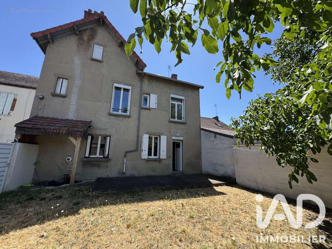 Maison 165 m² à Montlucon  - photo 2