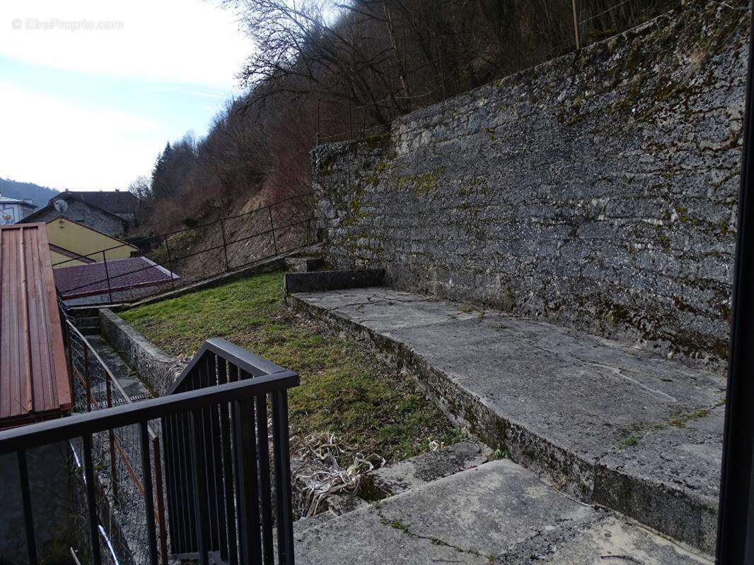 Appartement à MOIRANS-EN-MONTAGNE