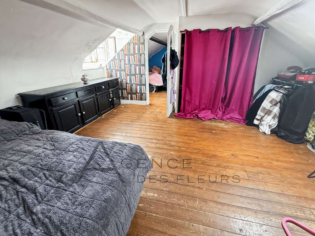 Maison à CAUDEBEC-LES-ELBEUF