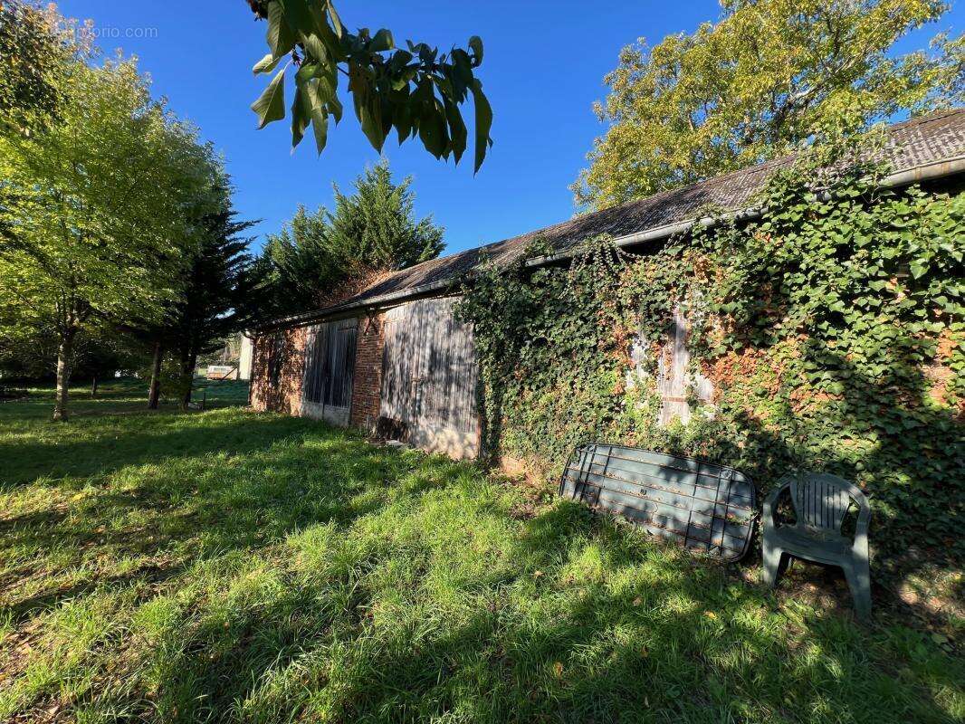 Terrain à LONGNY-AU-PERCHE