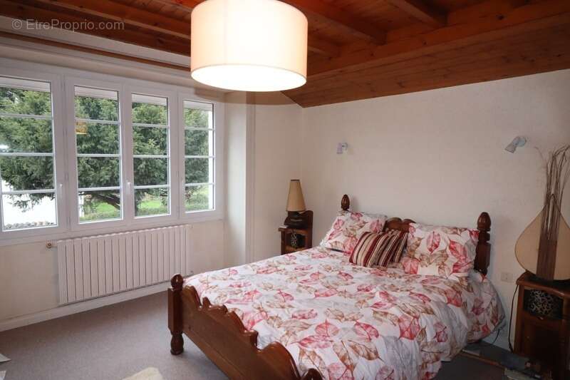 Maison à SAINT-BRIS-DES-BOIS