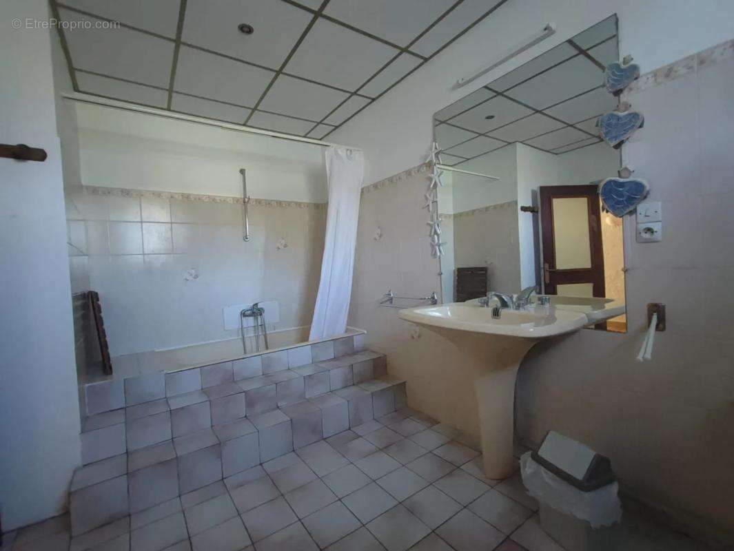 Maison à BEAUMONT-DU-PERIGORD