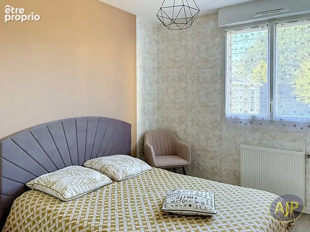 Maison plain-pied 3 chambres BERRIC - photo 8