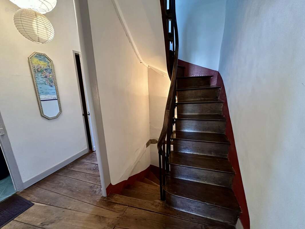 Maison à AUBETERRE-SUR-DRONNE