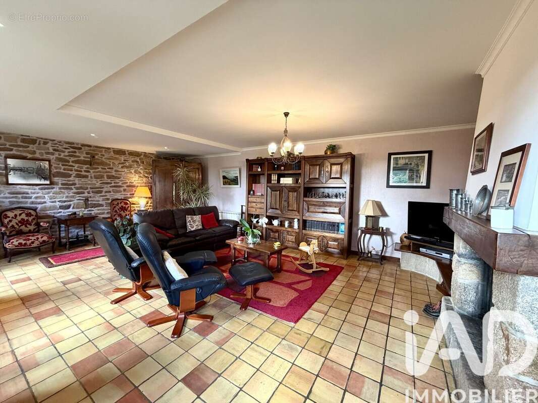 Photo 5 - Maison à PLOUEZEC